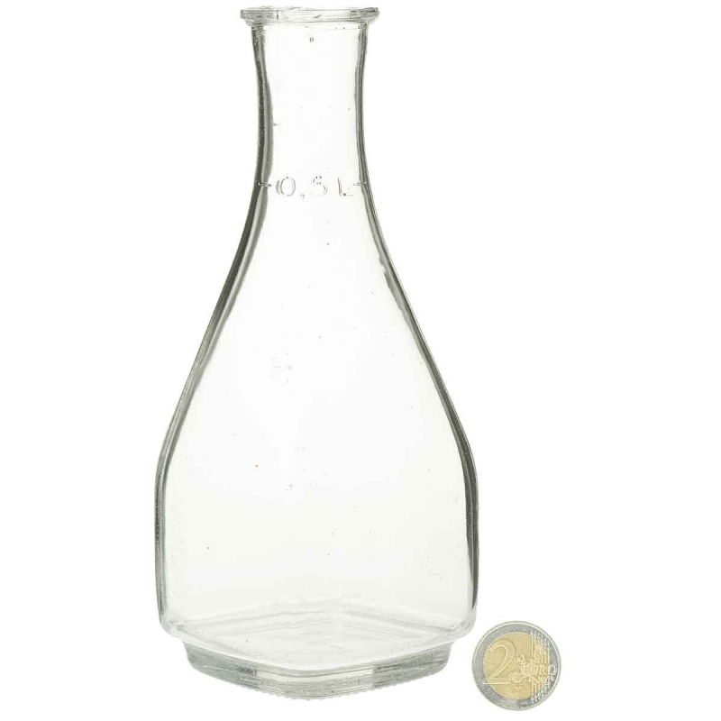 Carafe d'eau hauteur 19,50 cm en Résine cassable